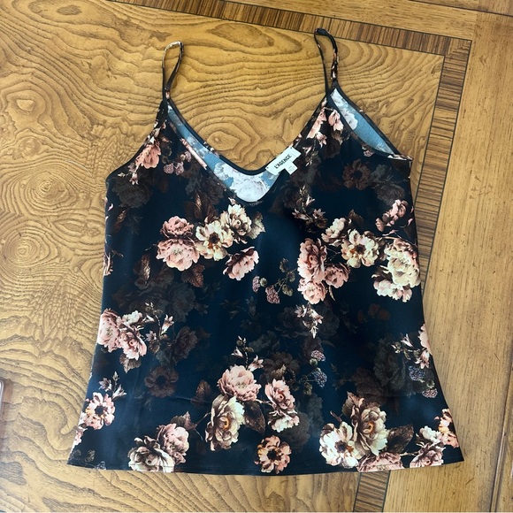 L'AGENCE Romantic Silk Black and Pink Floral Camisole.  Like New.  Size Medium. - Picture 3 of 9